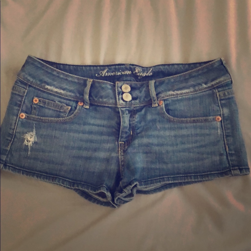 American Eagle Jean Shorts Size 6 - Picture 1 of 2